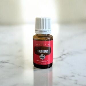 Young Living Lemongrass Oil with Red Label